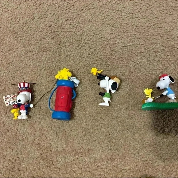 Lot Of 4 Hallmark Keepsake Peanut Collectors Series - Picture 5 of 11